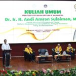 Dialog di UNM, Mentan Amran Respons Cepat Suara Mahasiswa dan Dosen